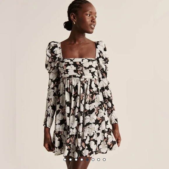 Abercrombie  & Fitch Ruched Mini Dress - Picture 3 of 9